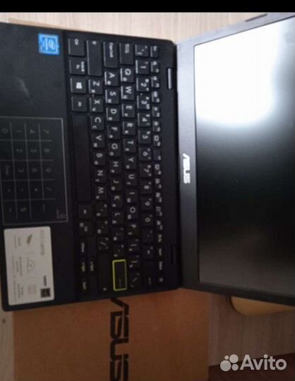 Ноутбук asus vivobook