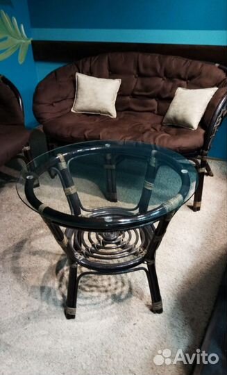 Диван, кресла, столик из ротанга