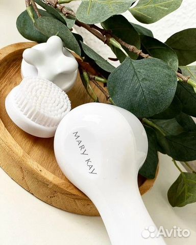 Щётка для лица Mary Kay