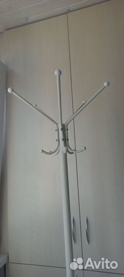Вешалка напольная