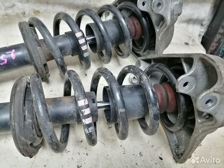 Стойка подвески (амортизатор) передняя Audi A6 C6