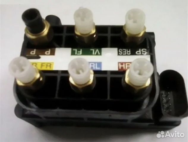 Блок клапанов пневмоподвески для Mercedes W212