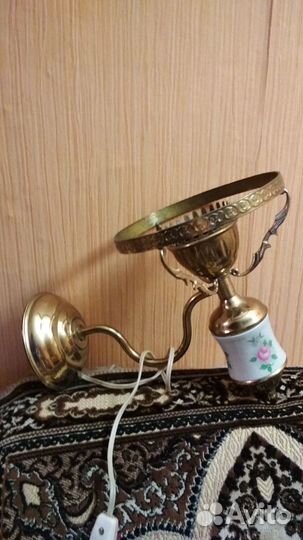 Продам бра,плафоны,люстру