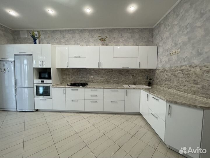 Кухни с техникой