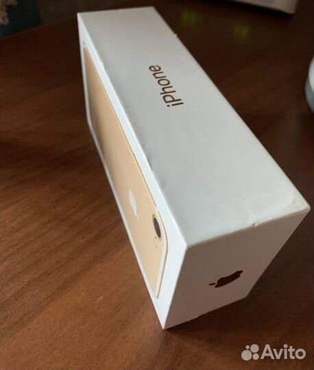 Коробка от iPhone 7 Gold 32Gb