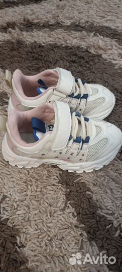 Кроссовки на девочку