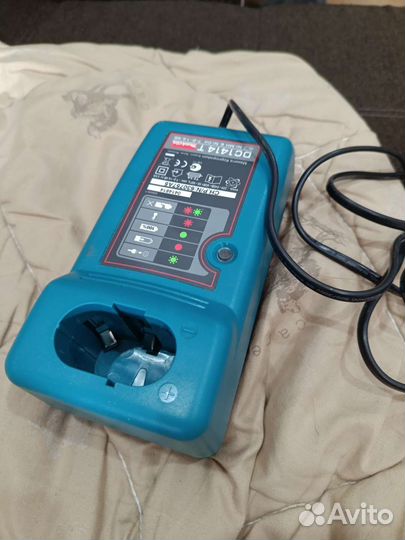 Зарядное устройство