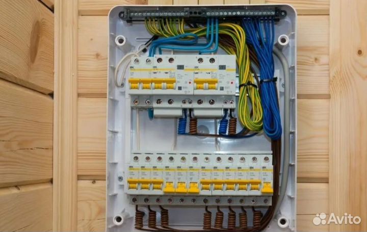 Электромонтажник