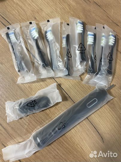 Электрическая зубная щетка Mornwell