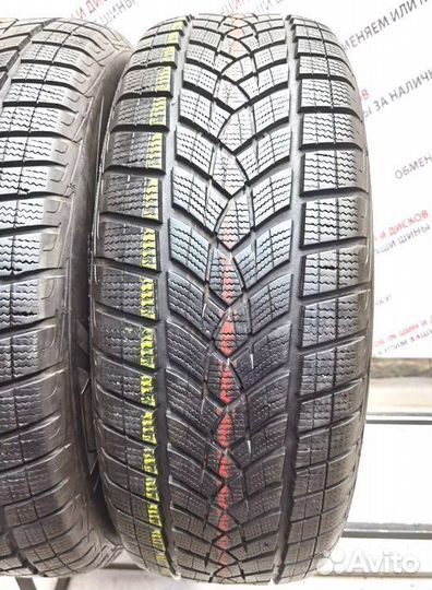 Goodyear UltraGrip Performance 235/60 R18 107H