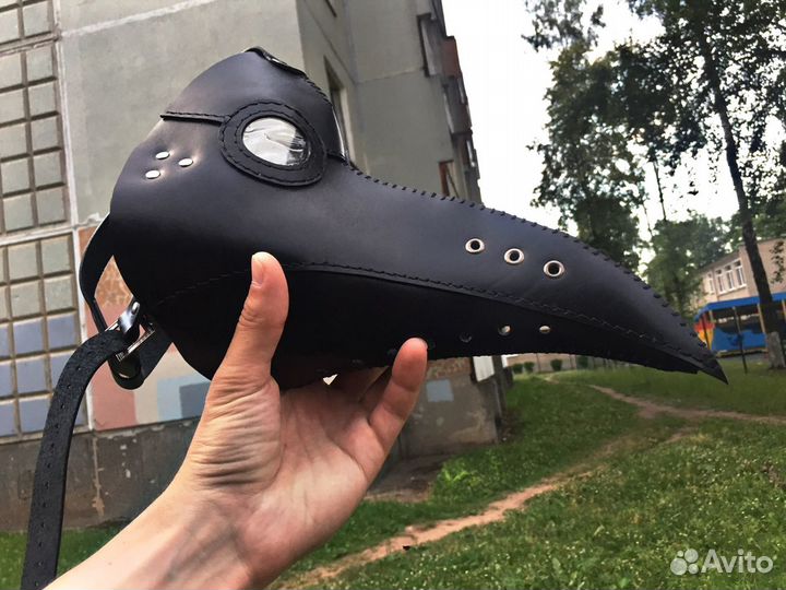 Маска чумного доктора