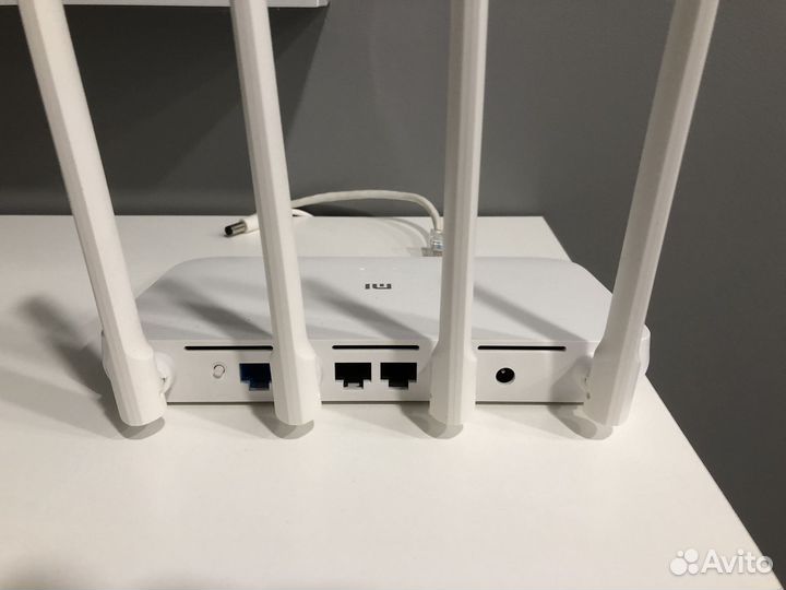 Wi-Fi роутер Xiaomi Mi Router 4A Giga Version