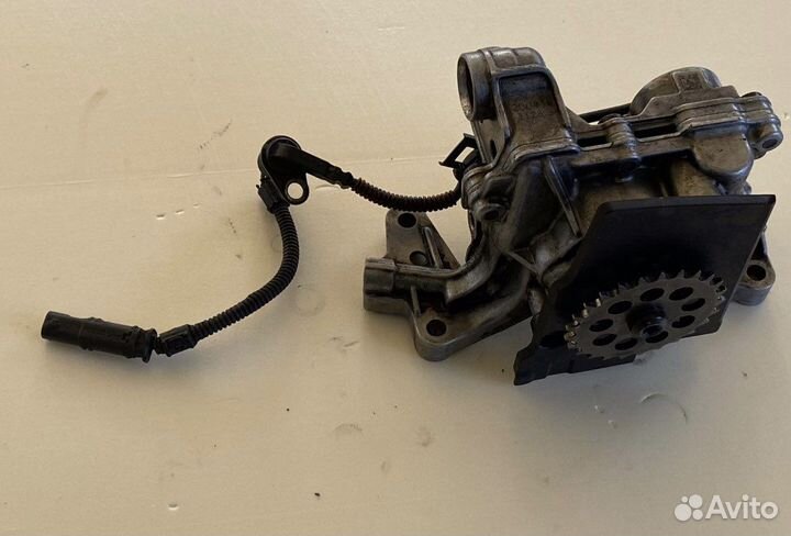 Масляный насос Volvo XC90 2015- по нв D4204T11