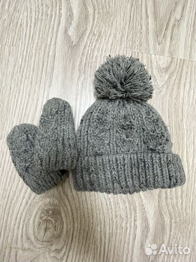 Шапка и варежки next