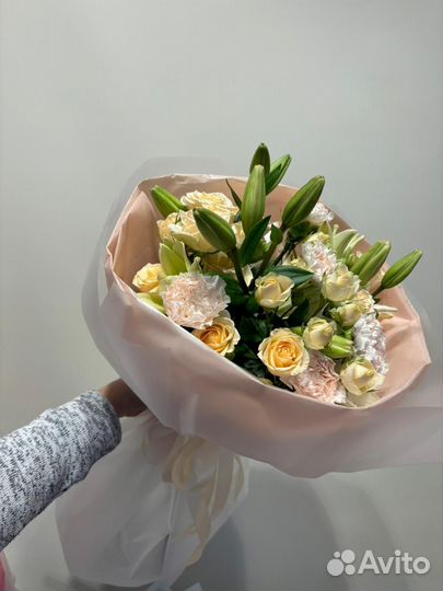 Букеты с лилиями