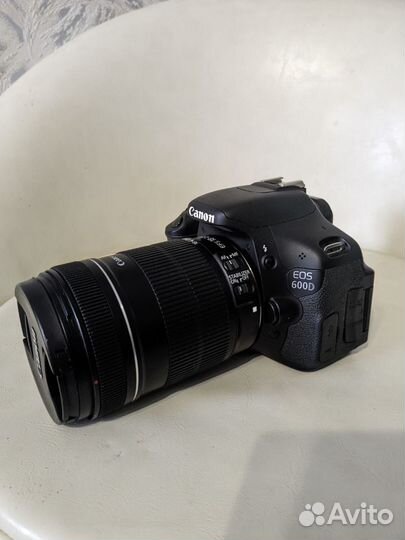 Зеркальный фотоаппарат canon eos 600d с сумкой