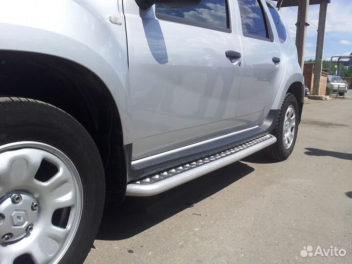 Подножки Renault Duster