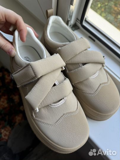 Женская обувь