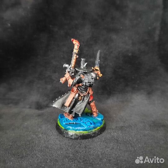 Warhammer 40k Inquisitor with Inferno Pistol