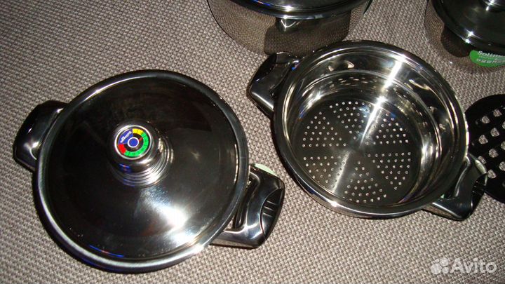 Набор кастрюль (новый)