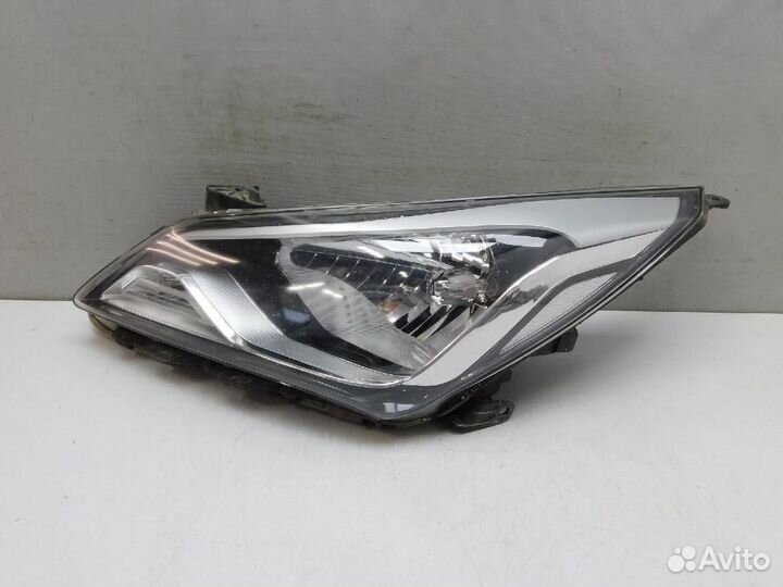 Фара левая Hyundai Solaris