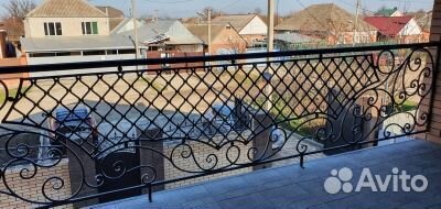 Кованые перила для лестницы