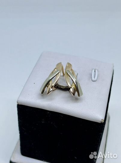 Золотые серьги