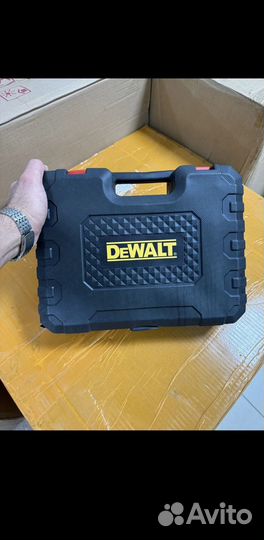 Шуруповерт dewalt
