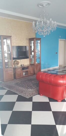 3-к. квартира, 117 м², 2/5 эт.