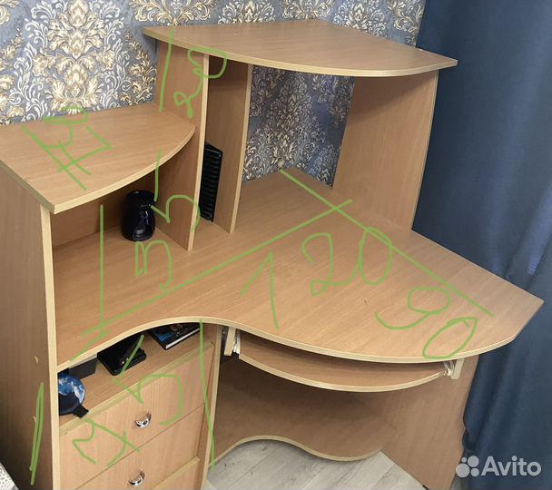 Компьютерный стол