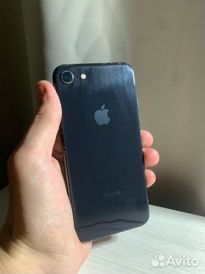 iPhone 8, 64 ГБ
