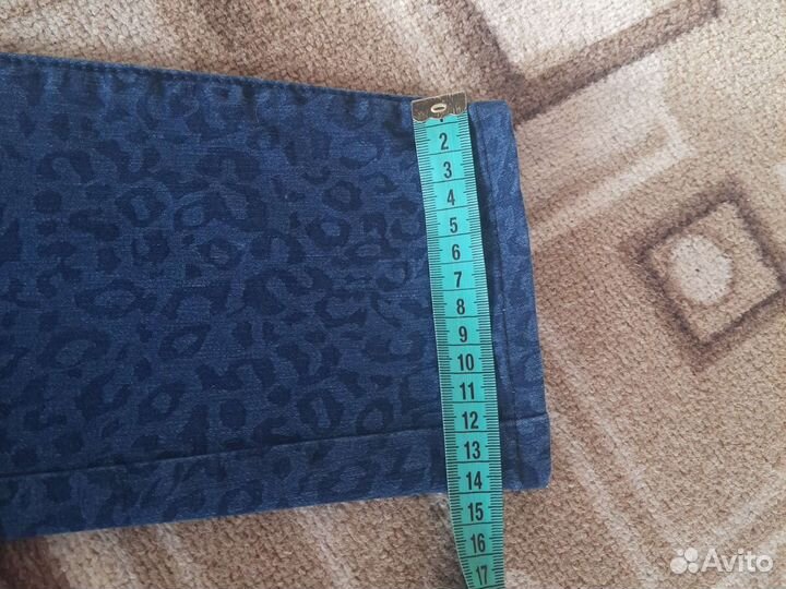 Джинсы женские