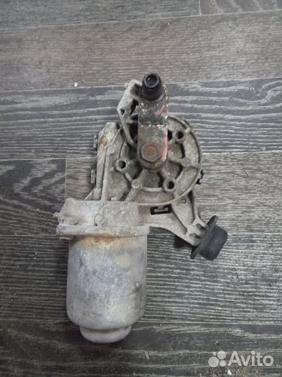 Моторчик стеклоочистителя передний Renault Fluence