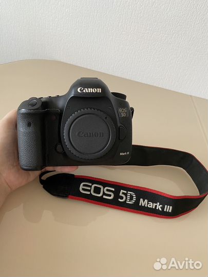 Фотоаппарат canon 5D mark iii body