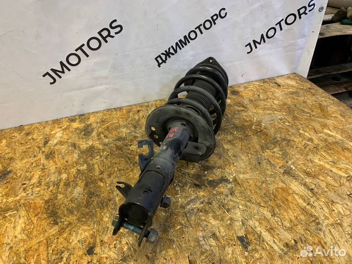 Амортизатор передний правый Nissan Qashqai J10