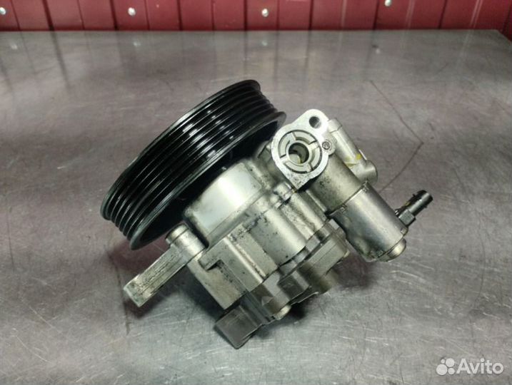 Насос гидроусилителя руля Mercedes E-Class W212