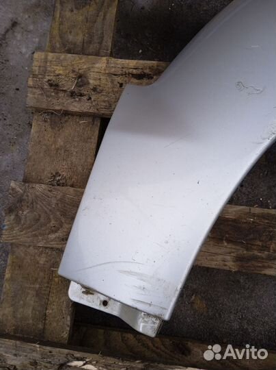 Расширитель переднего правого крыла Toyota Land Cr