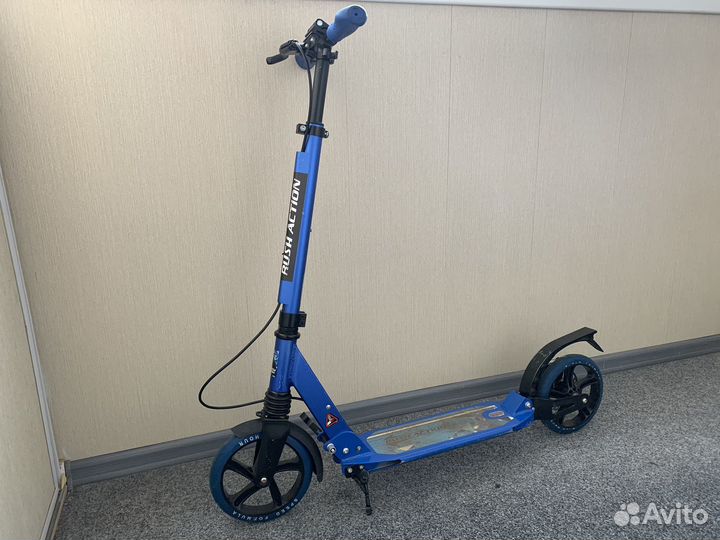 Самокат детский двухколесный с ручным тормозом