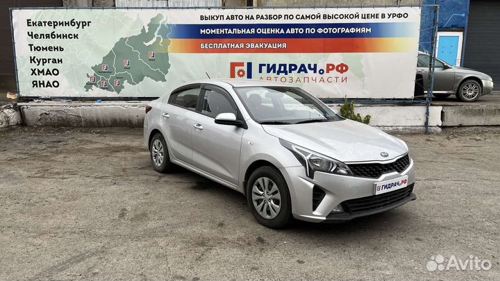 Стекло двери задней правой Kia Rio 4 рестайлинг 83