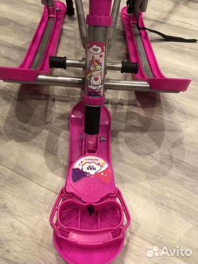 Снегокат Nika Twiny-2 со спинкой и упором