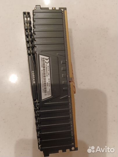 Corsair Vengeance LPX DDR4 2x16Gb 3000C16