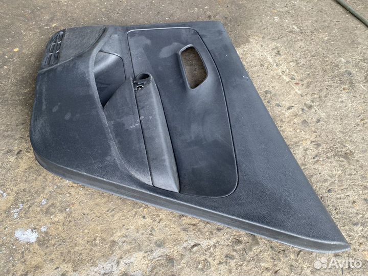 Обшивка двери задняя правая Volkswagen Polo