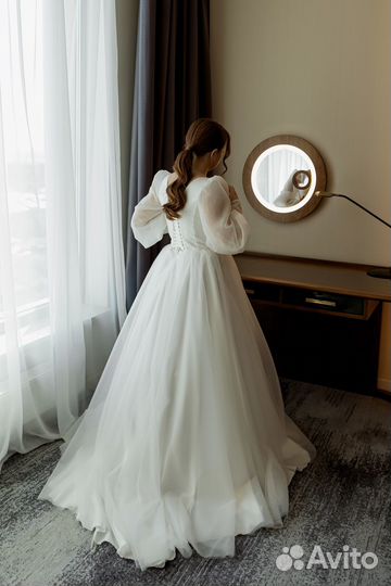 Свадебное платье