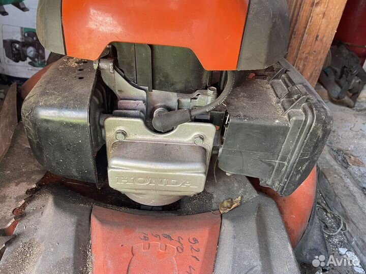 Газонокосилка бензиновая husqvarna