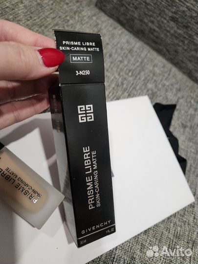 Крем тональный Givenchy Prisme Libre Matte 3-N250