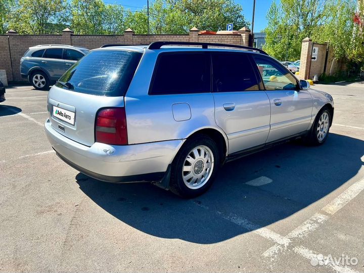 Audi A4 1.8 МТ, 2000, 200 000 км