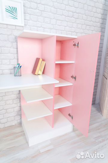 Детский письменный стол