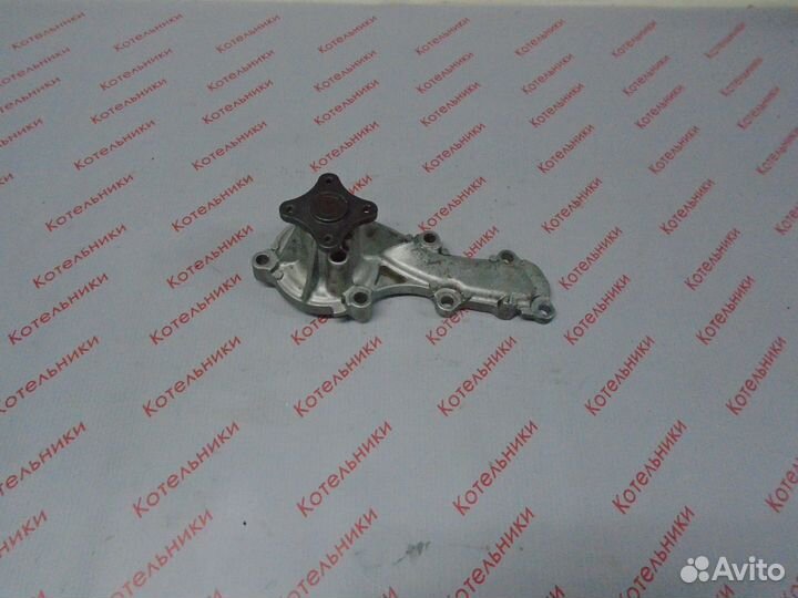 Nissan 21010-9F605 Насос водяной (помпа)