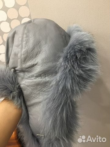 Кожаная шапка с мехом песца