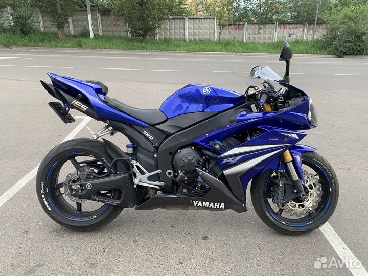 Yamaha R1